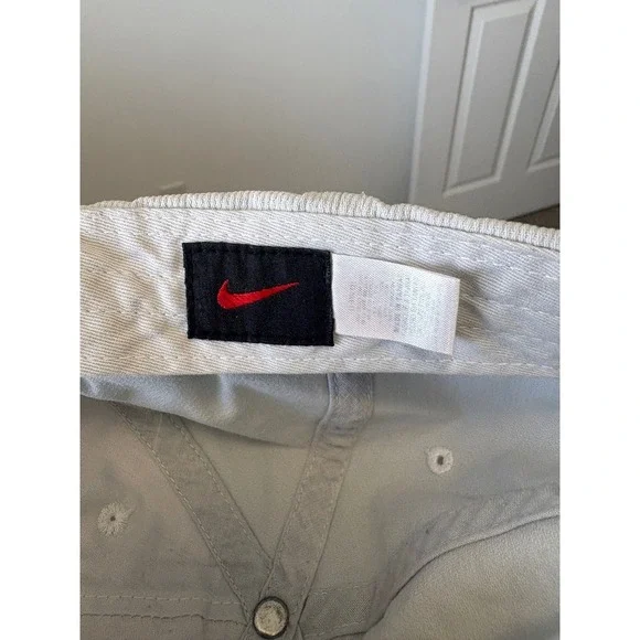 Vintage Nike Hat – White with Yellow & Black Details – Adult Size - Picture 5 of 5